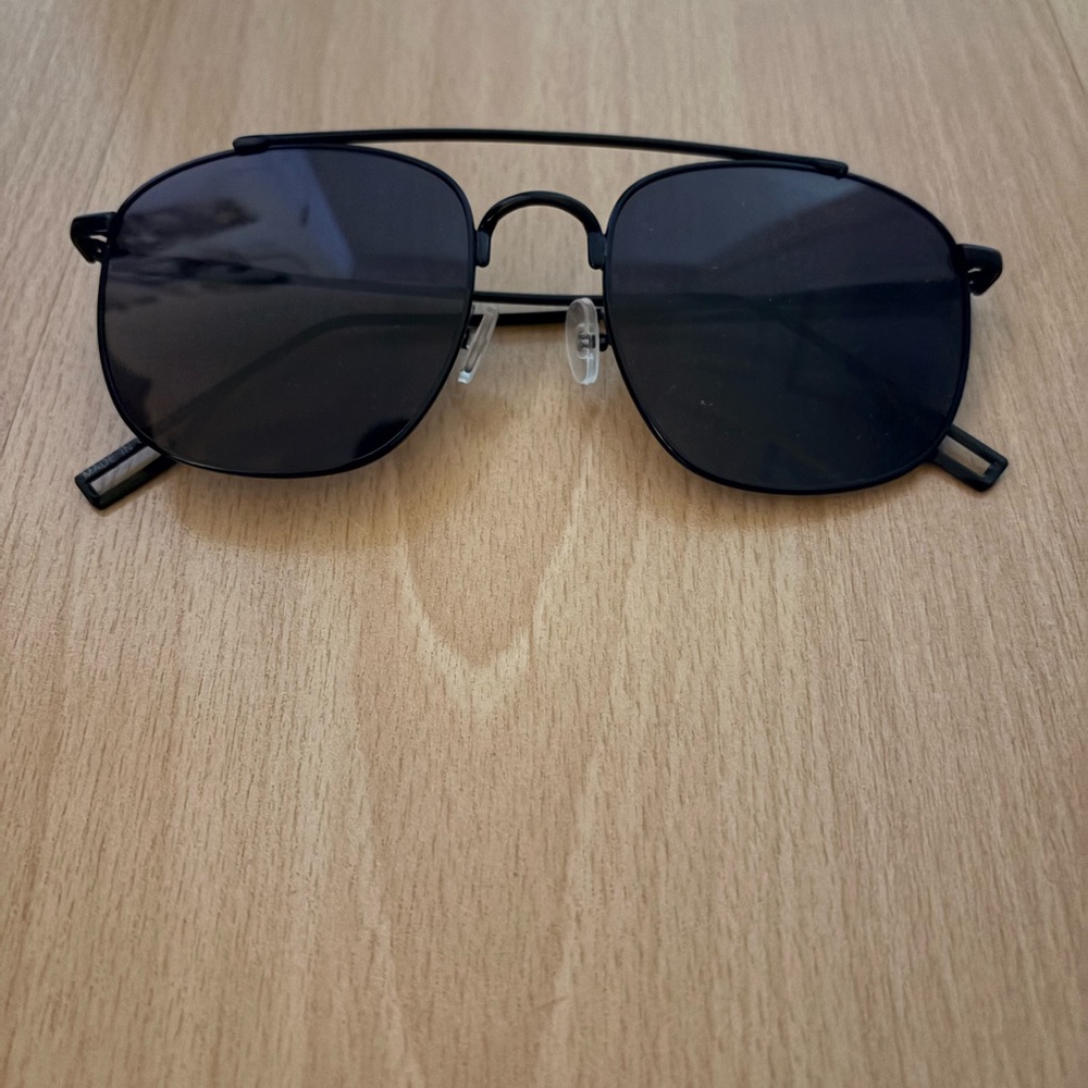 Stylish Black Sunglasses